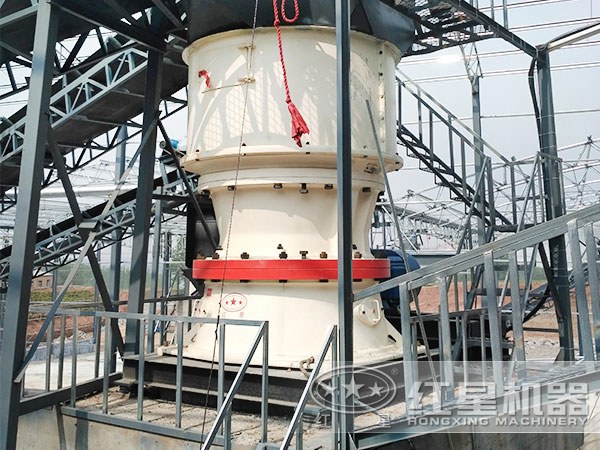 標準型圓錐破強大工作現場 標準型圓錐破強大工作現場