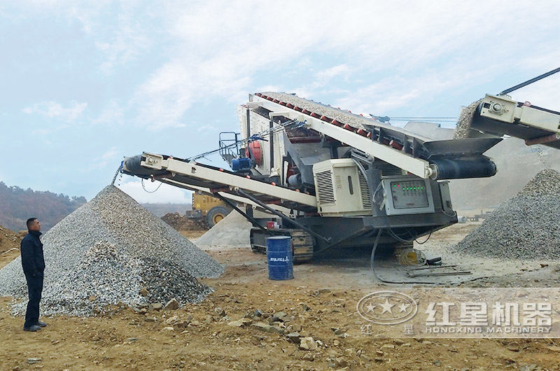 車載一體碎石機占地小，工作靈活