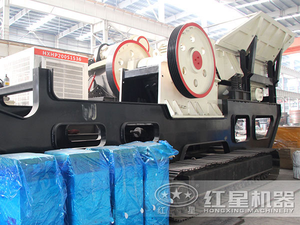 可流動(dòng)車載碎石機(jī):履帶式 可流動(dòng)車載碎石機(jī):履帶式