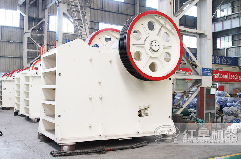 600*750顎式破碎機(jī) 600*750顎式破碎機(jī)