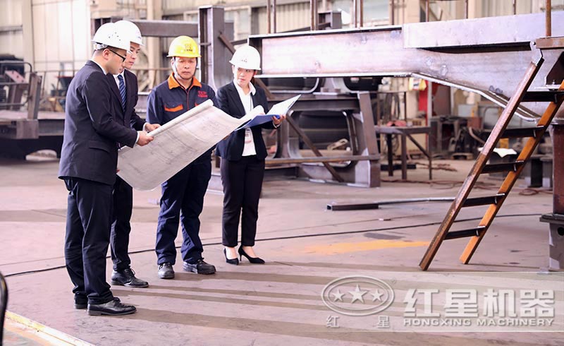 技術人員為客戶介紹不同制沙機的特點,以及價格分析 技術人員為客戶介紹不同制沙機的特點,以及價格分析