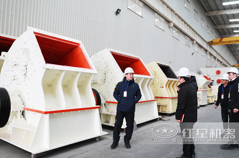 紅星大型設(shè)備車間提供用戶參觀 紅星大型設(shè)備車間提供用戶參觀