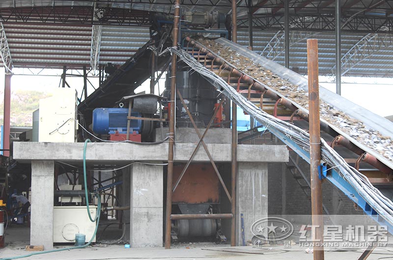 全液壓圓錐破碎機(jī) 全液壓圓錐破碎機(jī)