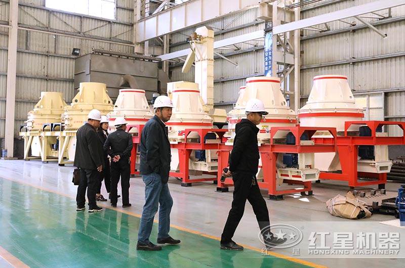 客戶來(lái)設(shè)備生產(chǎn)車(chē)間參觀考察 客戶來(lái)設(shè)備生產(chǎn)車(chē)間參觀考察