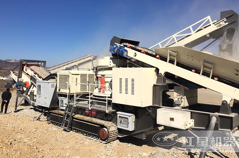 山東客戶履帶式碎石機作業現場圖 山東客戶履帶式碎石機作業現場圖