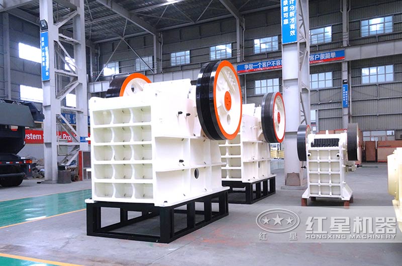 鄂式破碎機(jī)排料50-100mm,粒度均勻 鄂式破碎機(jī)排料50-100mm,粒度均勻