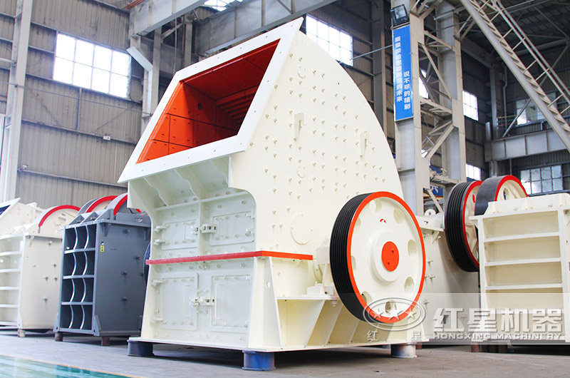 重錘式破碎機:一次成型碎石機 重錘式破碎機:一次成型碎石機