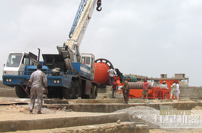 河北宣化鐵礦磁選生產線安裝現場圖 河北宣化鐵礦磁選生產線安裝現場圖