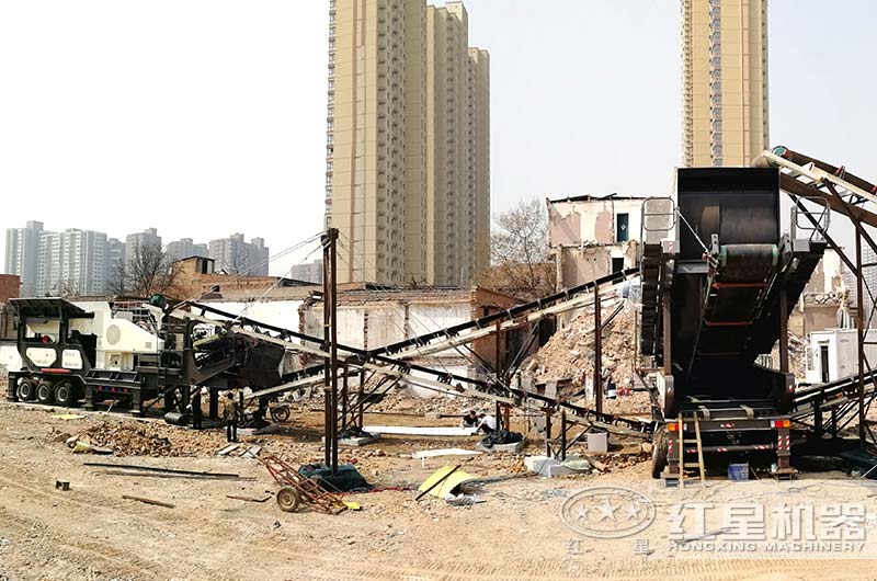 磚頭粉碎機作業現場圖片 磚頭粉碎機作業現場圖片