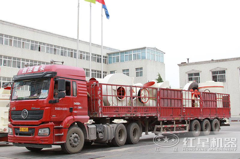 小型超細粉磨機設備發貨圖 小型超細粉磨機設備發貨圖