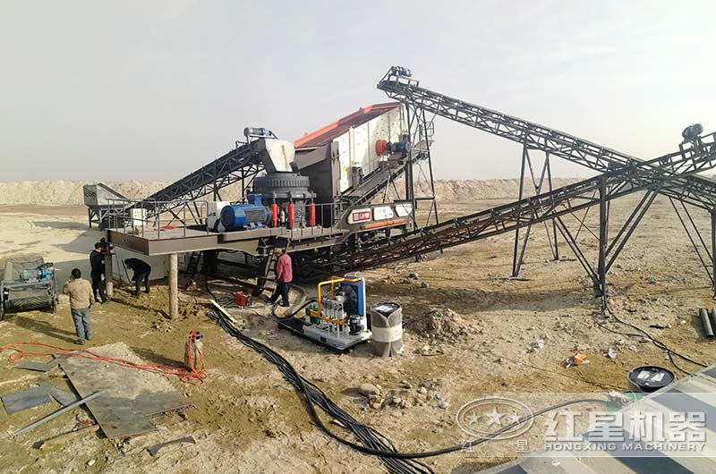 小型移動石頭粉碎機(jī)工作現(xiàn)場圖片 小型移動石頭粉碎機(jī)工作現(xiàn)場圖片