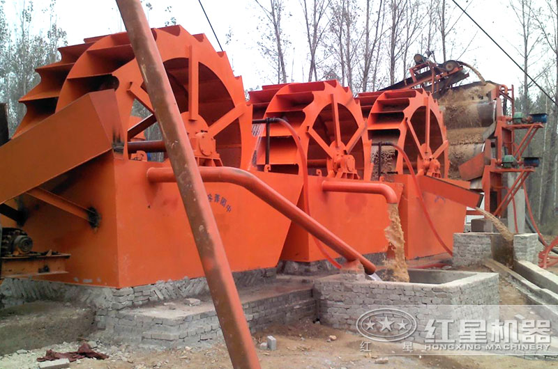 時產300噸洗沙機工作現場 時產300噸洗沙機工作現場