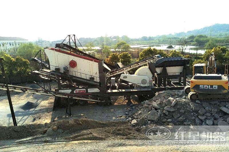 移動重錘式制砂機工作現(xiàn)場圖片 移動重錘式制砂機工作現(xiàn)場圖片