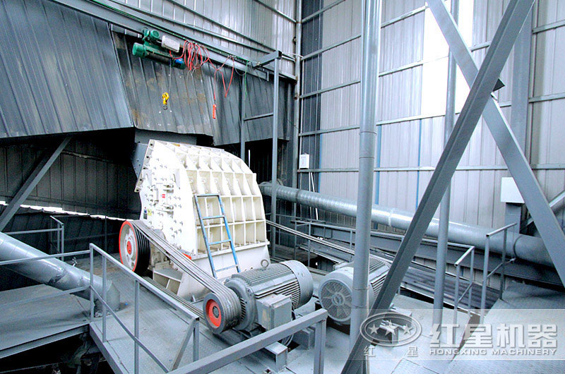 錘式破碎機(jī)工作現(xiàn)場圖片 錘式破碎機(jī)工作現(xiàn)場圖片