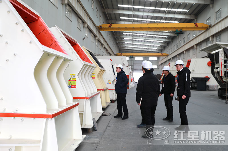 客戶到設(shè)備車間考察、對比 客戶到設(shè)備車間考察、對比