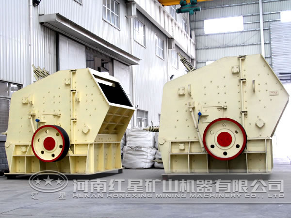 新型反擊式破碎機性能 新型反擊式破碎機性能