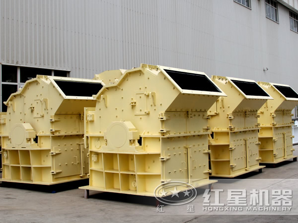 節能環保細碎機生產車間 節能環保細碎機生產車間