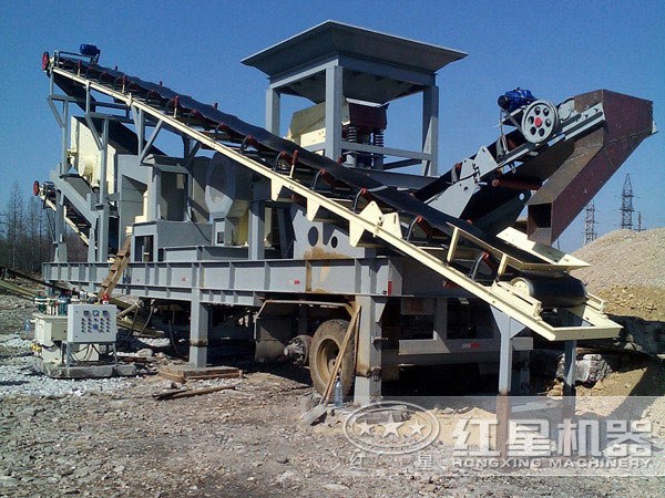 車載煤矸石破碎機環?，F場