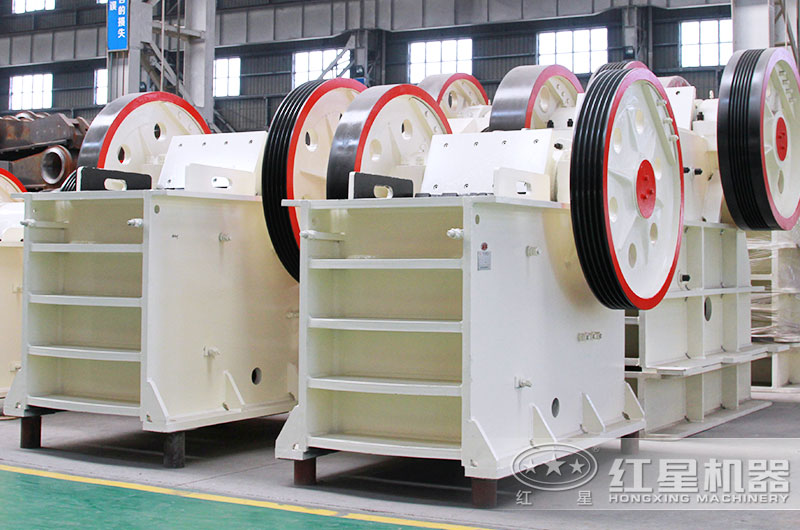 46顎式破碎機(jī) 46顎式破碎機(jī)