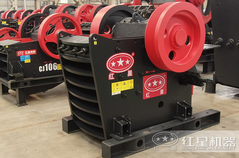 鄂式破碎機(jī) 鄂式破碎機(jī)