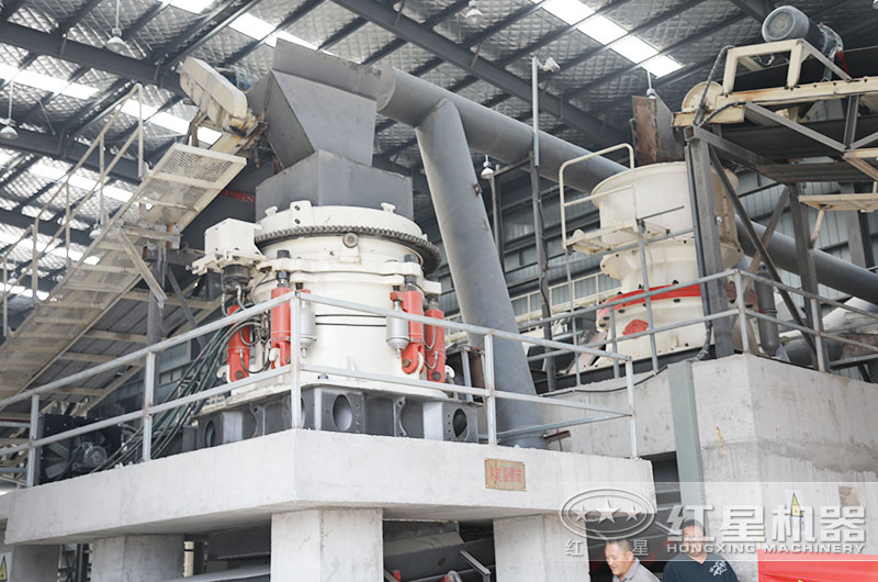 圓錐破碎機(jī) 圓錐破碎機(jī)